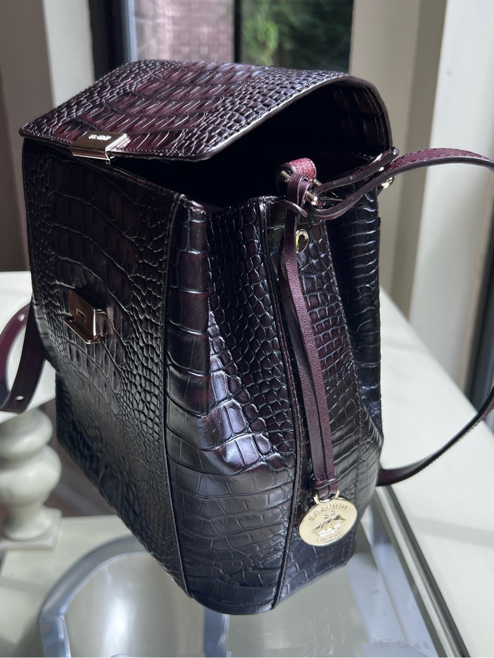 Brahmin Margo Melbourne Croc Embossed Leather Crossbody - Picture 2 of 13
